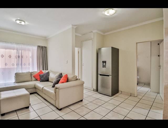 2 BEDROOM APARTMENT FOR SALE IN KOSMOSDAL